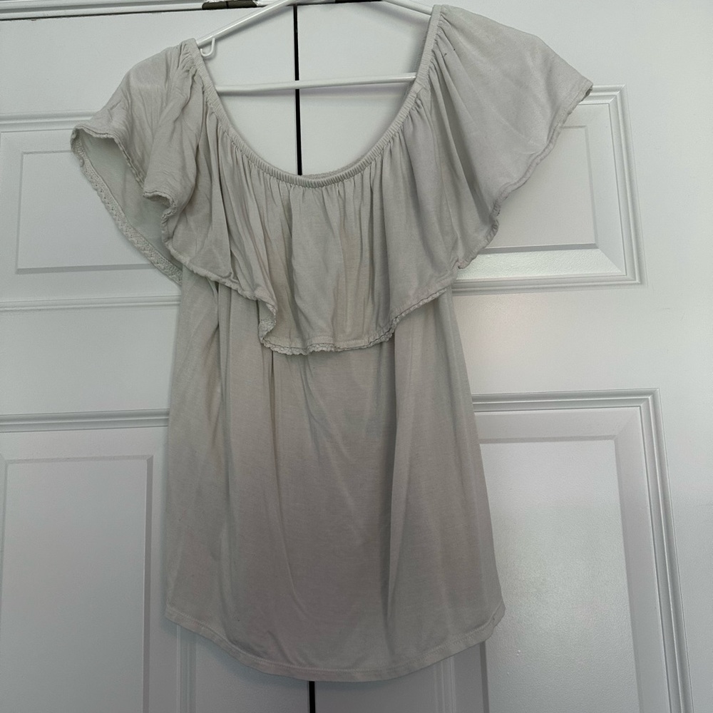American Eagle off the shoulder top